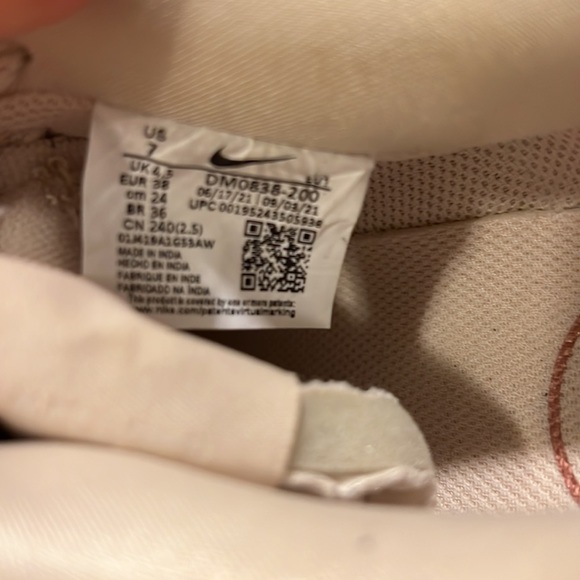 ⭐️NWOT Nike court vision low sneakers/tennis shoes in pearl white… - Picture 10 of 11